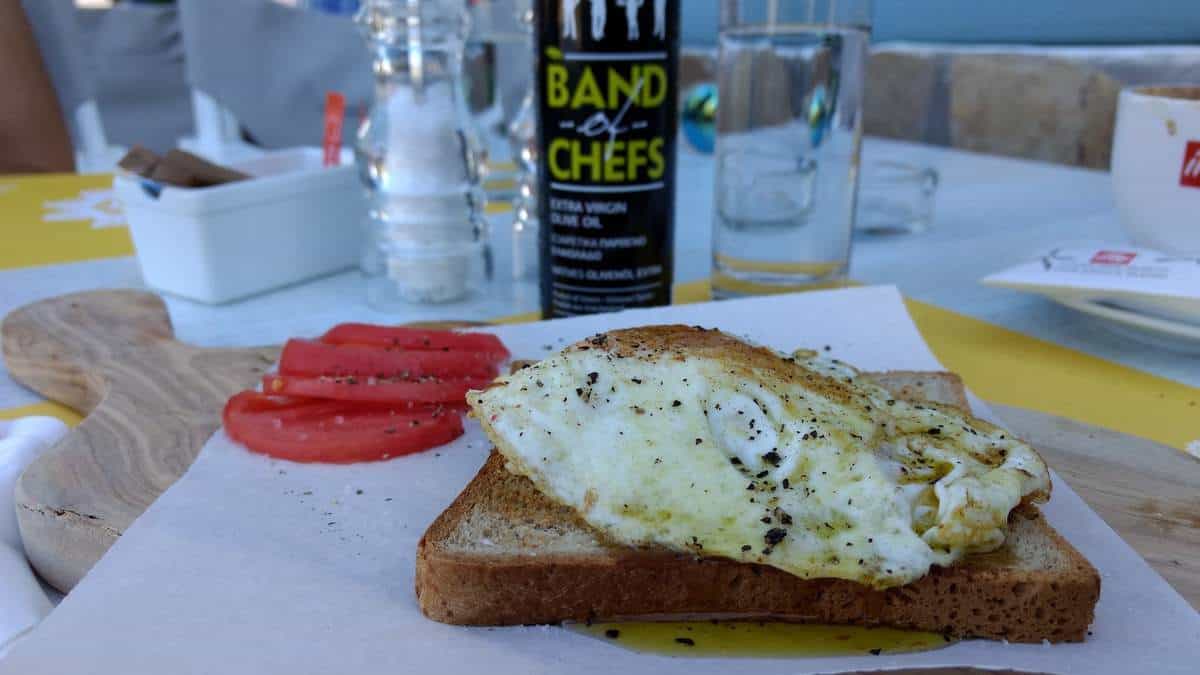 Fr&Uuml;Hst&Uuml;Cksbrot Mit Ei