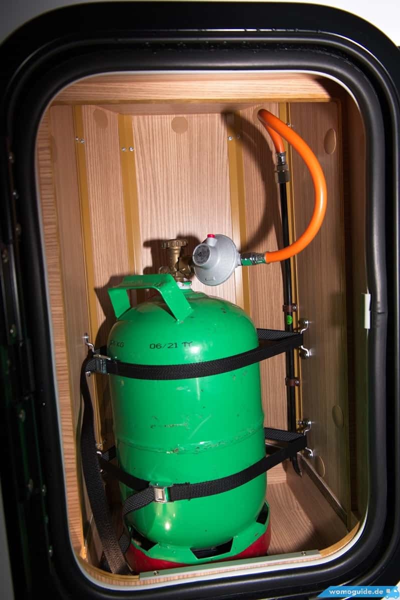 Gasflasche Fürs Heizen Im Wohnmobil Im Gaskasten (Teil Der Gas-Anlage)