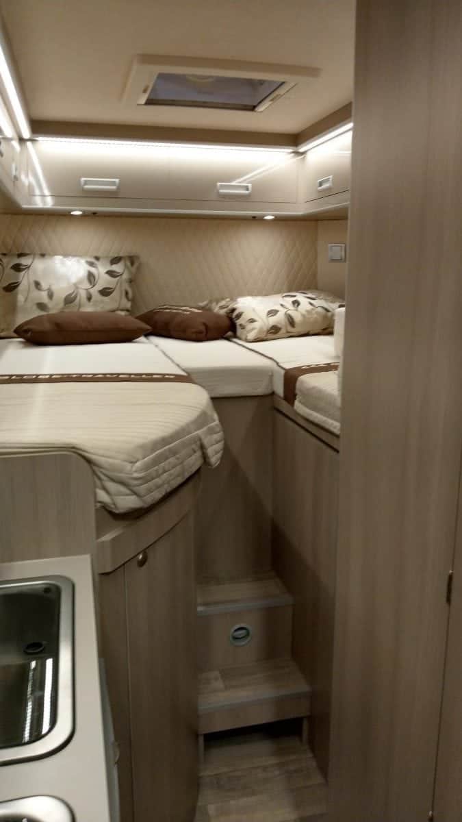 Kastenwagen Für Sportler Und Aktive (Cmt18) 3 Globe Traveller Pathfinder Z Heck Einzelbetten