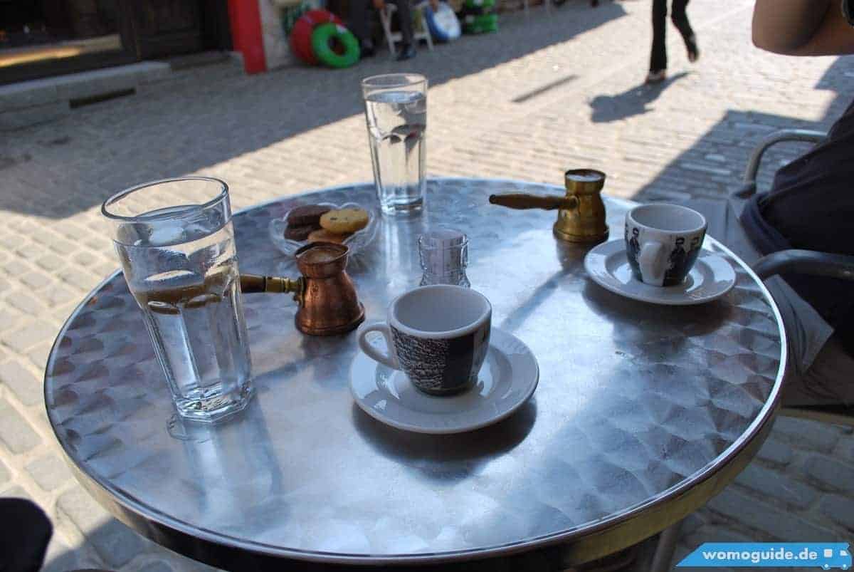 Ioannina Stadtrundgang, Kaffee Trinken