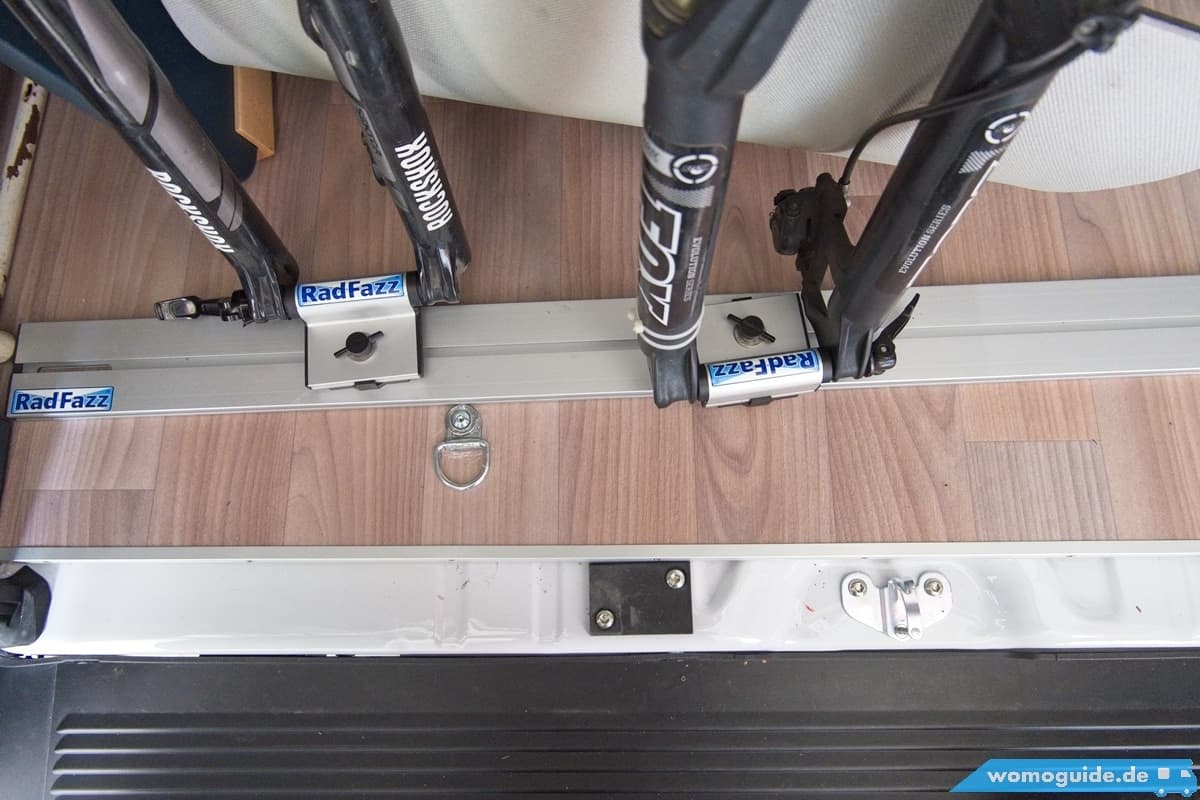 Den Radfazz-Fahrradträger In Der Heckgarage Einbauen 5 Radfazz &Quot;Anprobe&Quot;