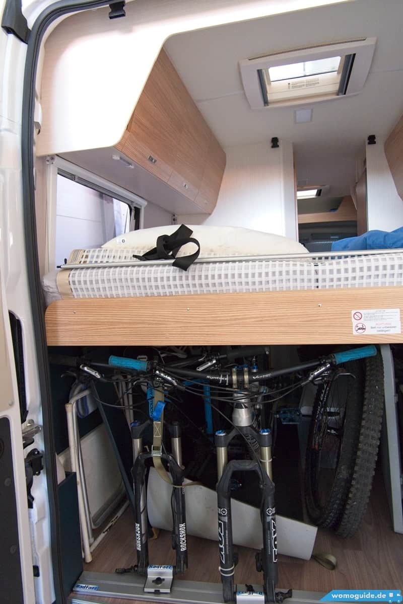 Den Radfazz-Fahrradträger In Der Heckgarage Einbauen 8 Platzverhältnis Stauraum-Bett