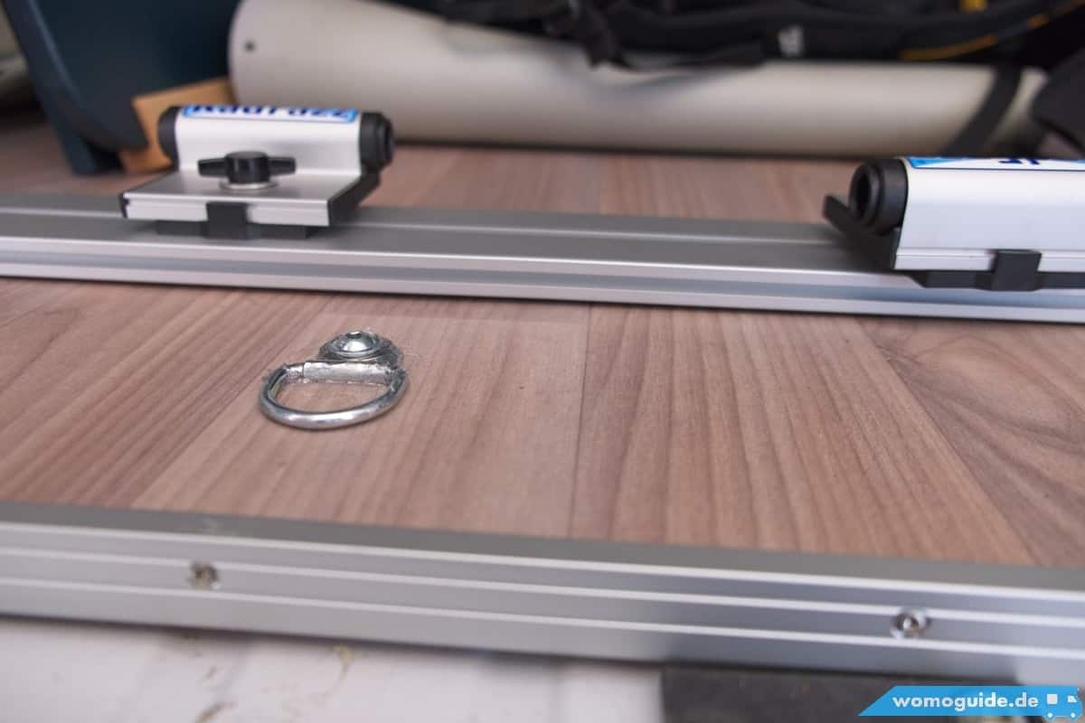 Den Radfazz-Fahrradträger In Der Heckgarage Einbauen 9 Radfazz Befestigung