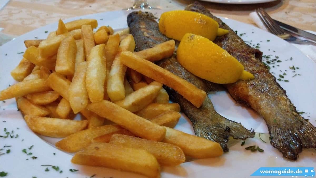 Forelle Mit Pommes