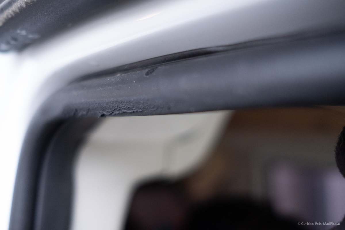 Eine Beschädigte Türdichtung