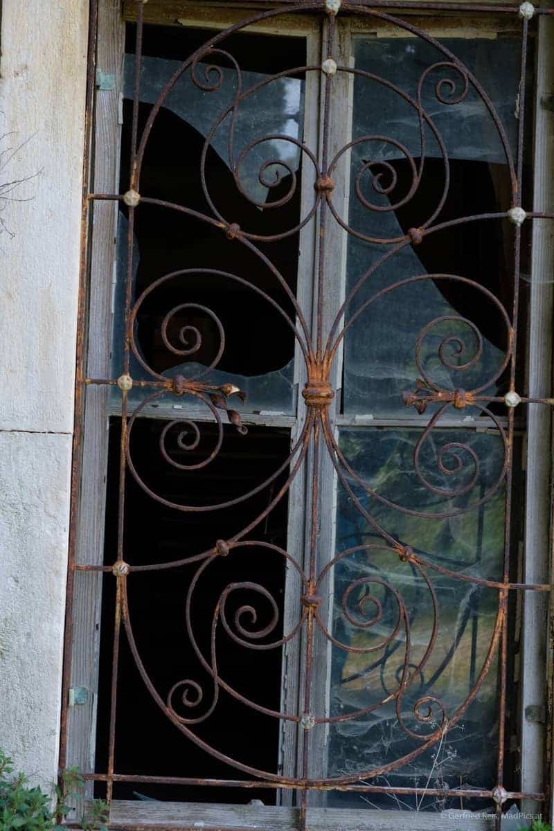 Verlassene H&Auml;User In Savudrija, Kroatien