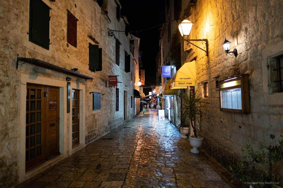 Trogir, Kroatien: Souvenirl&Auml;Den