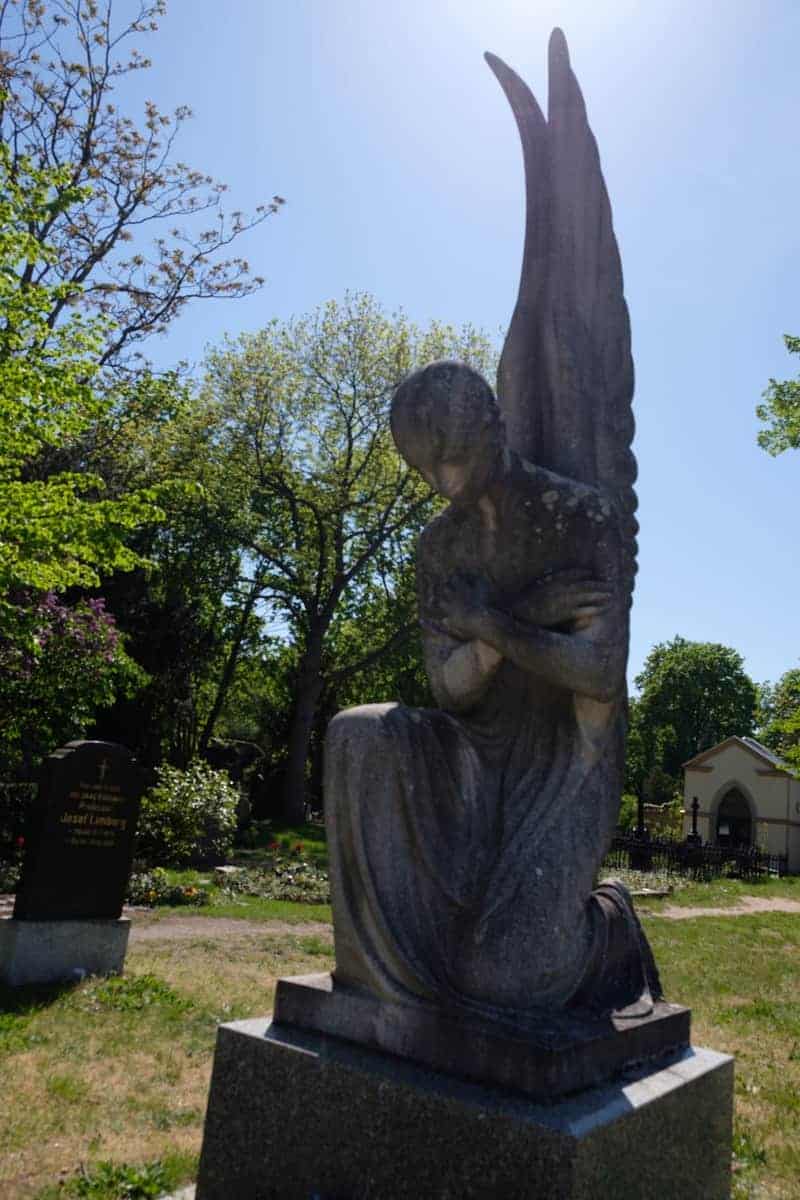 Berlin Mit Dem Wohnmobil 52 Friedhofsstatue