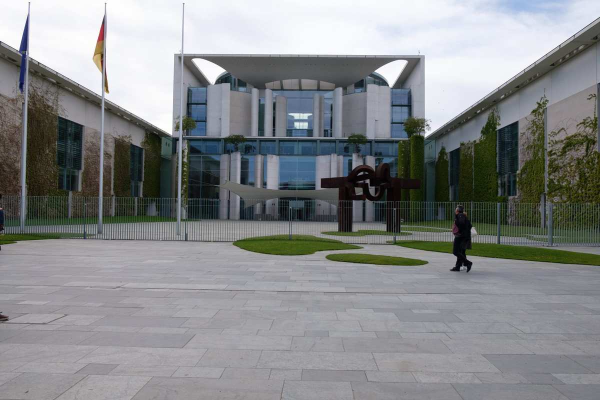 Berlin Mit Dem Wohnmobil 66 Regierungsviertel