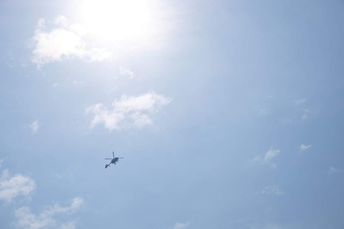 Berlin Mit Dem Wohnmobil 92 Hubschrauber Kreist ÜBer Berlin