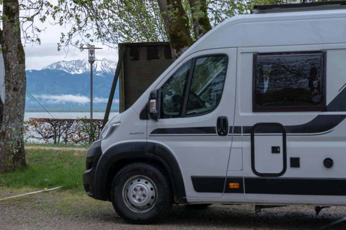 Wohnmobil-Roadtrip Nach Berlin: Etappen 1-2 1 Wohnmobil-Parkplatz In Seebruck