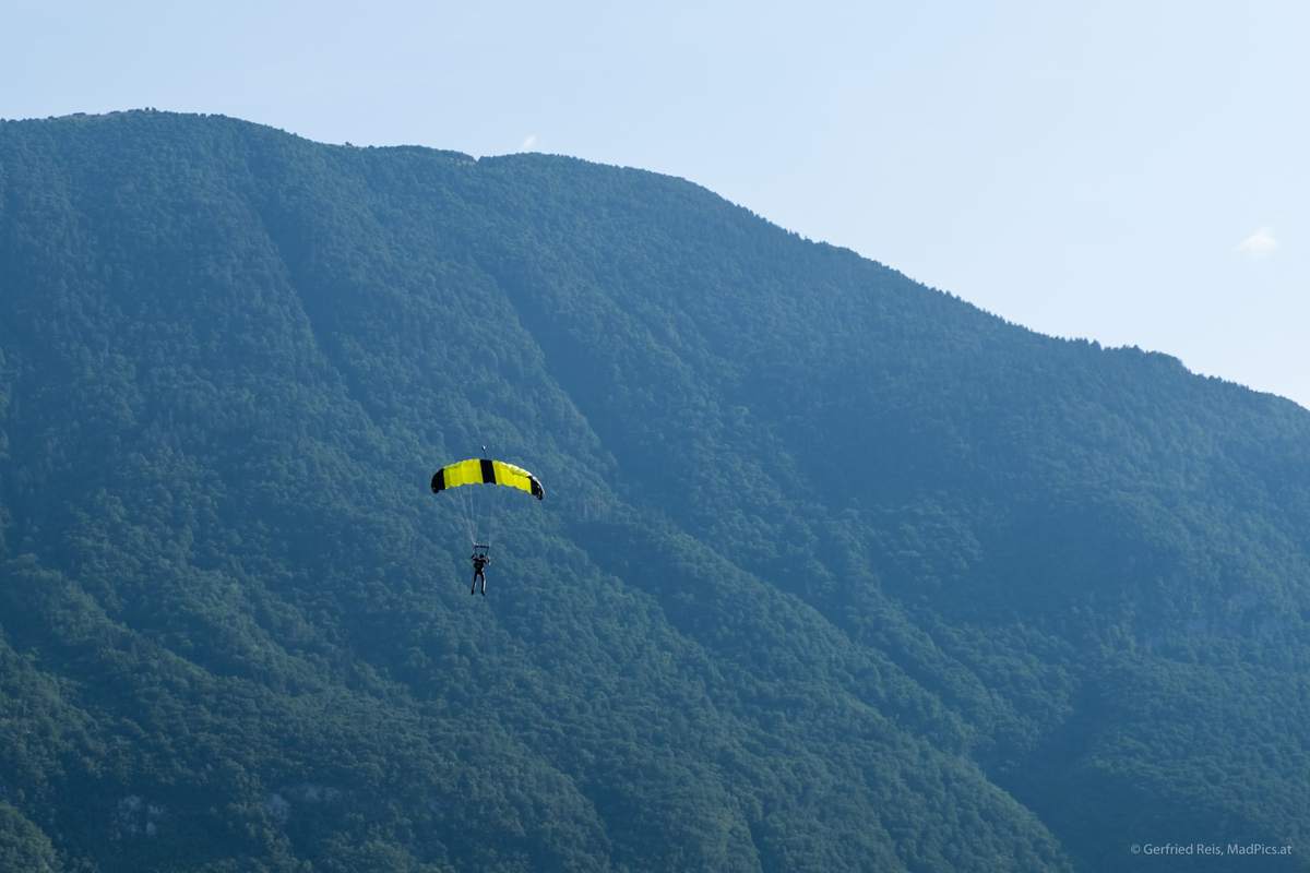 Paraglider Bei Bovec An Der Soca