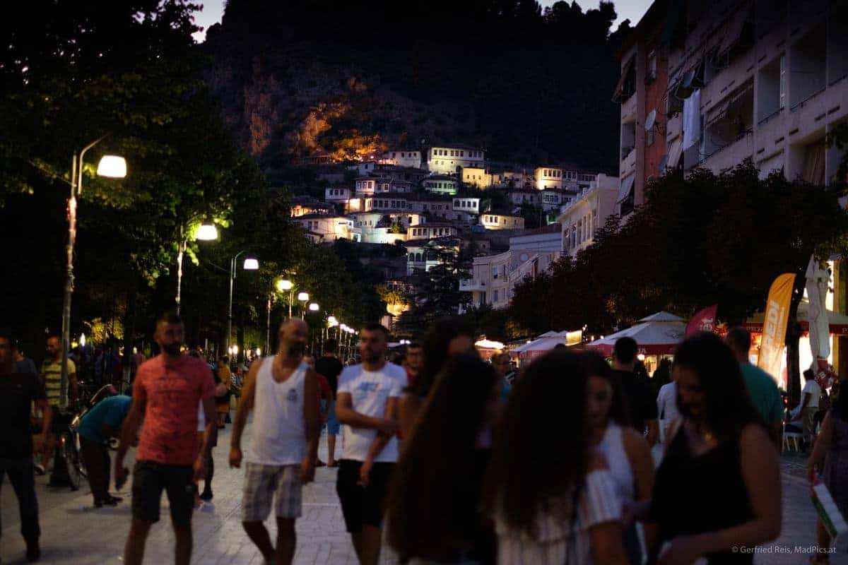 Abendspaziergang In Xhiro