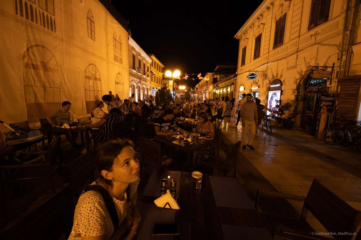 Abends In Shkodra, Albanien