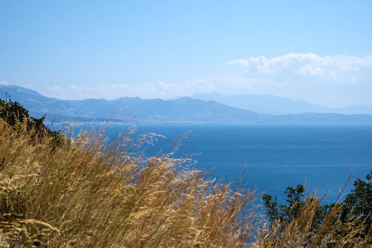 Die Schönsten Reisefotos 2019 16 Küste Mit Trockenem Gras