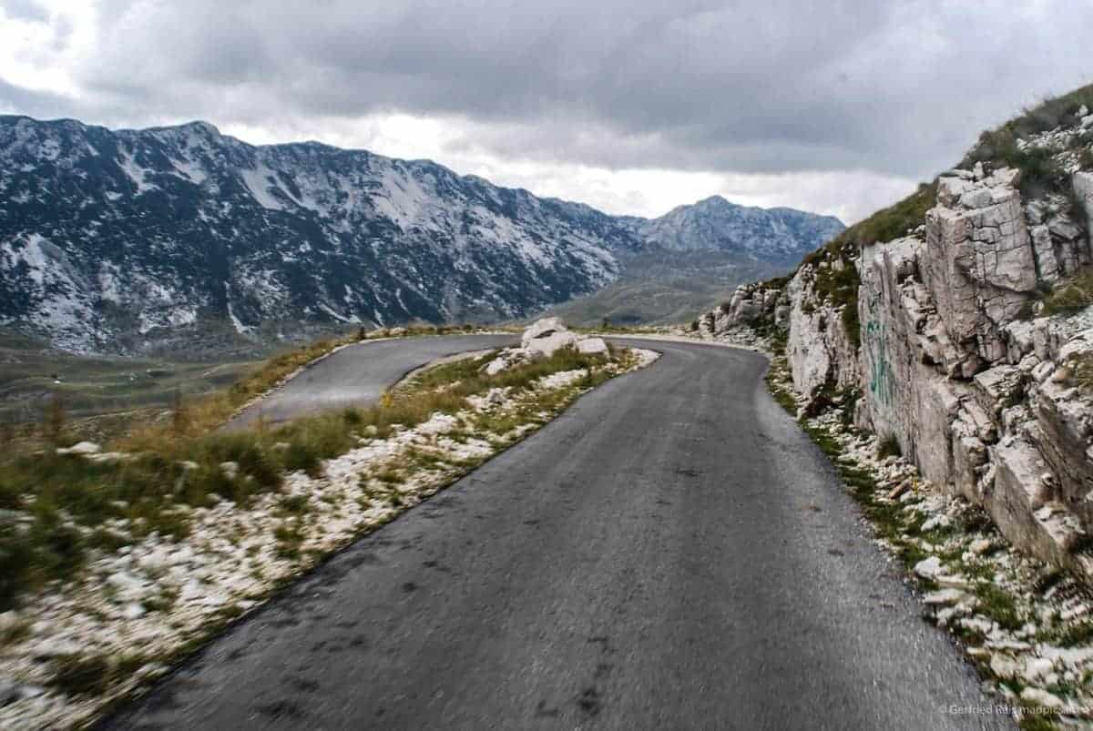Serpentinenstraße Am Sedlo-Pass