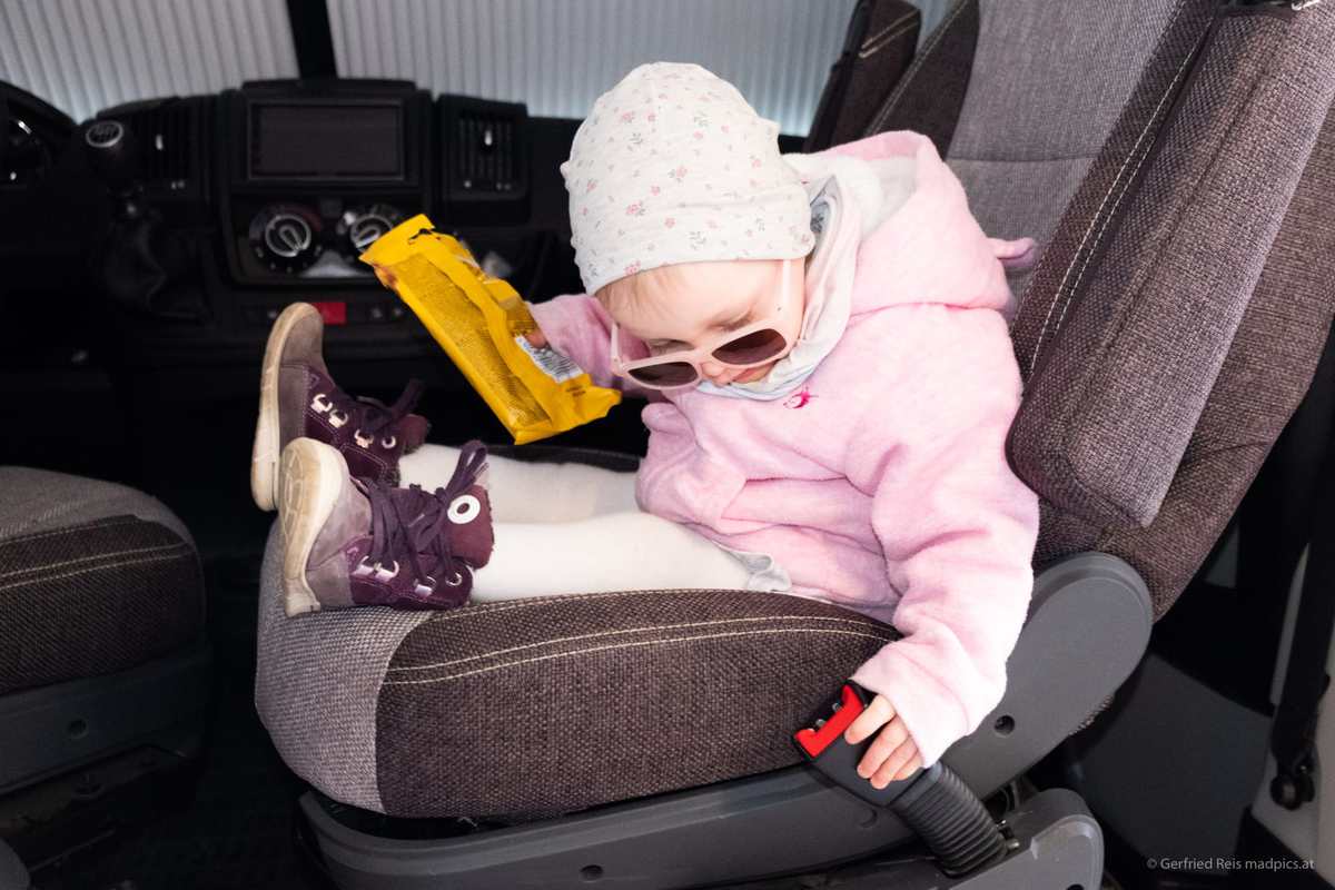 Wohnmobil Mit Kindern 3 Kindersitz Im Wohnmobil: So Nicht