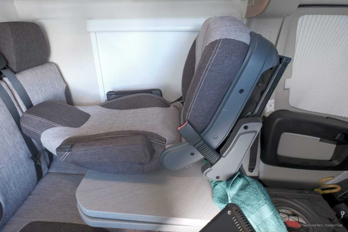 Ducato-Vordersitz-Ausbau