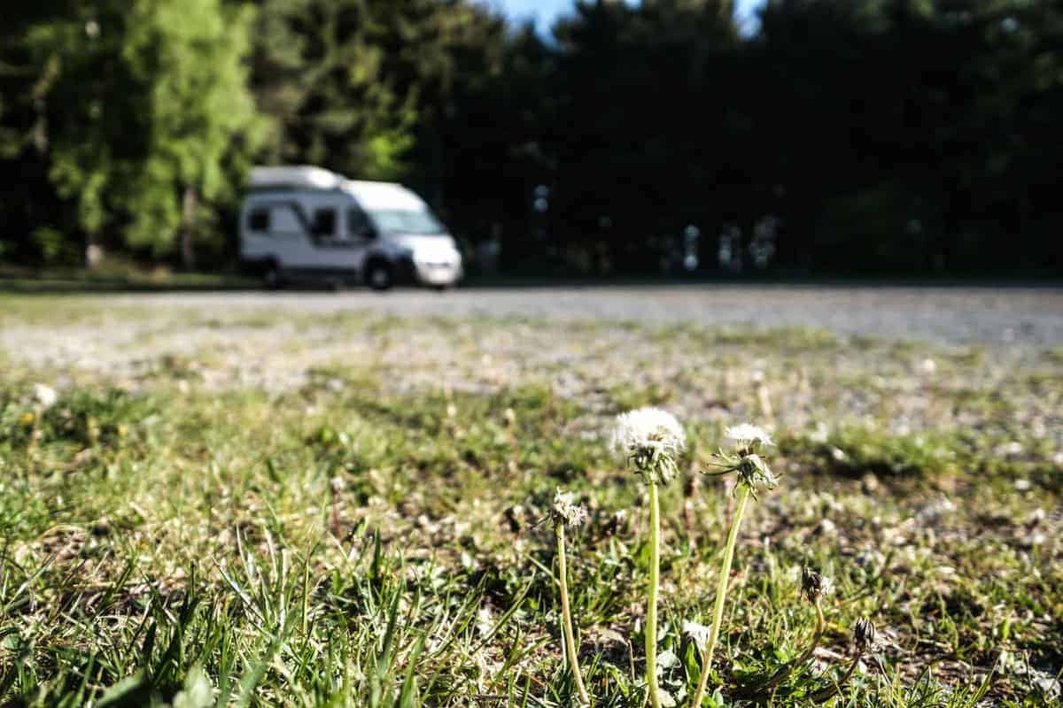 Erste Womo-Reise Nach Corona: Wandern Und Biken Im Günser Gebirge (Burgenland) 9 Das Wohnmobil In Der Morgensonne