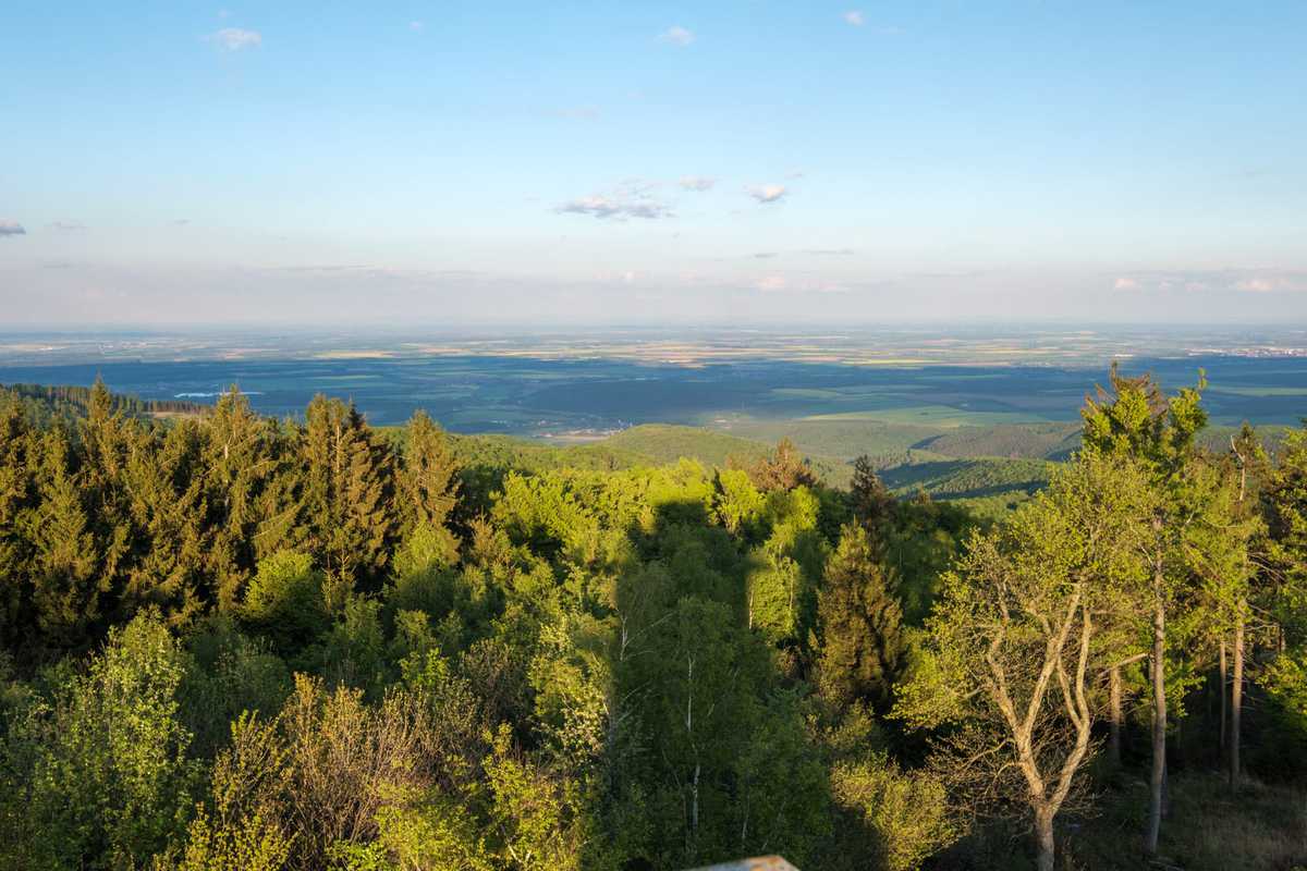 Erste Womo-Reise Nach Corona: Wandern Und Biken Im Günser Gebirge (Burgenland) 5 Aussicht Vom Geschriebenstein In Die Pannonische Tiefebene