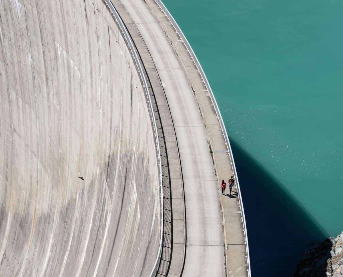 Spaziergang Über Die Moosersperre