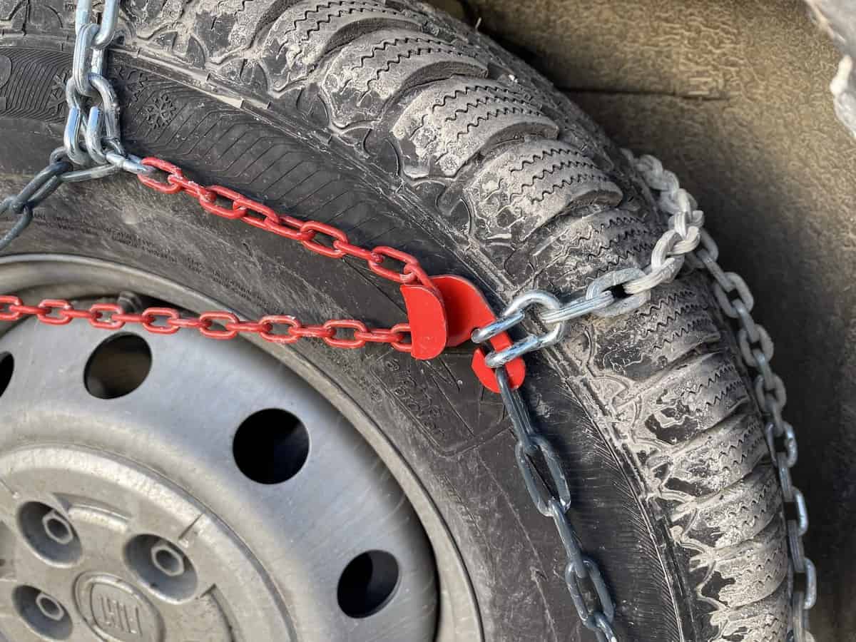 Schneeketten Am Wohnmobil