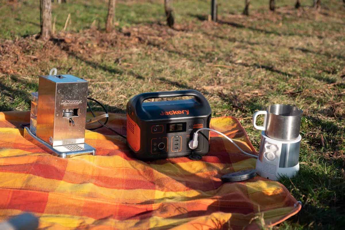 Eine Power Station Für Camping Und Wohnmobil 20 Kaffee Im Weingarten: Mit Einer Power Station Kein Problem