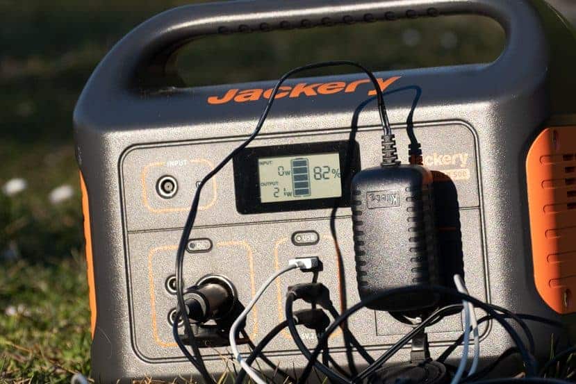 Eine Power Station Für Camping Und Wohnmobil 9 Das Display Der Jackery Power Station