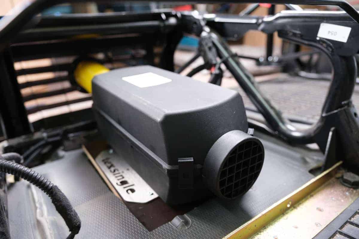 Fertig Installierte Autoterm-Heizung Unter Dem Beifahrersitz