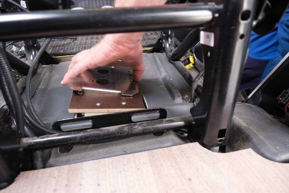 So Wurde Es Bei Uns Nicht Montiert, Aber Zur Illustration: Der Flansch Passt Genau In Unsere Spezialkonstruktion