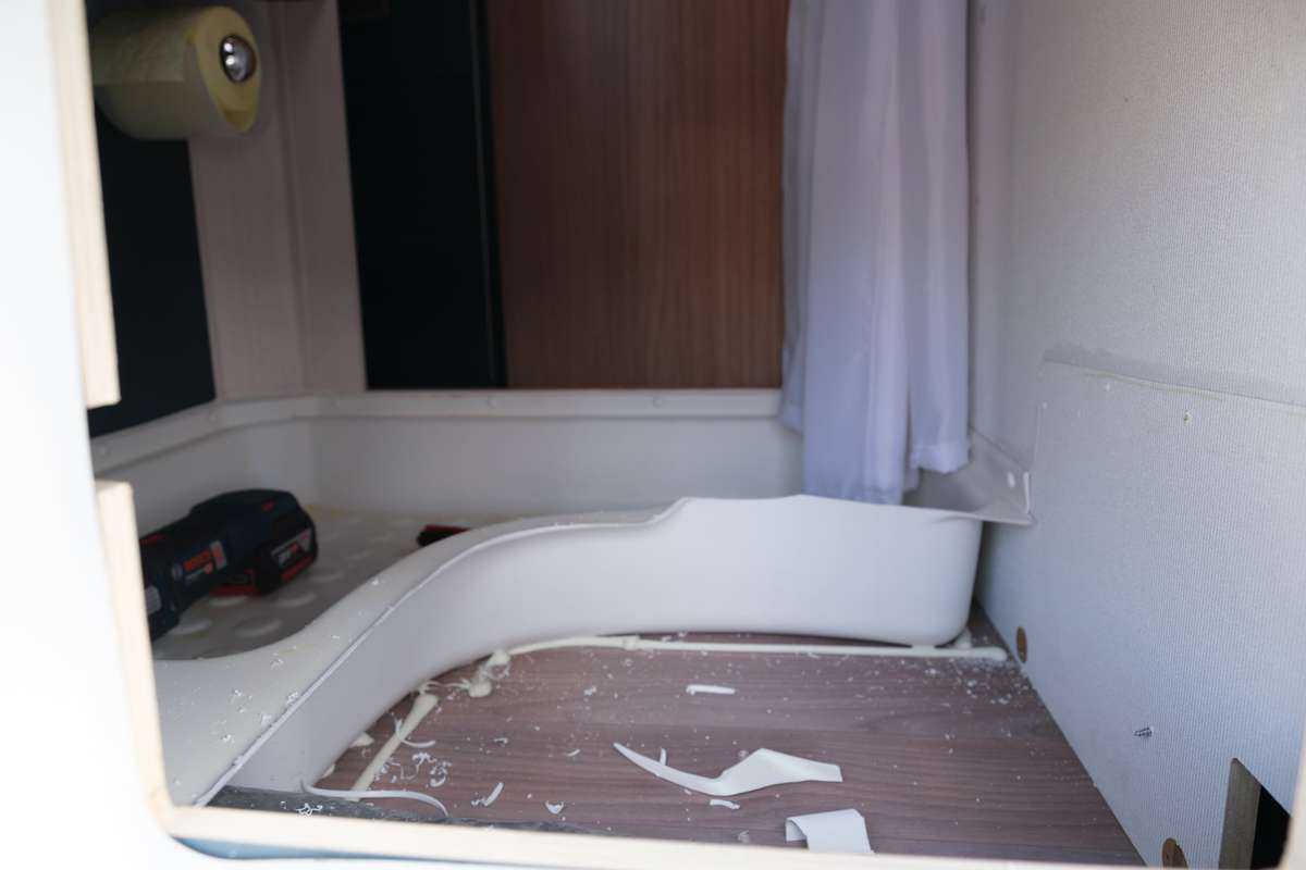 Entfernung Chemietoilette