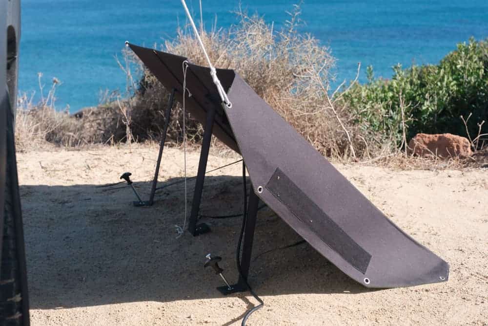 Solartasche Mit Heringen Und Leine Gesichert