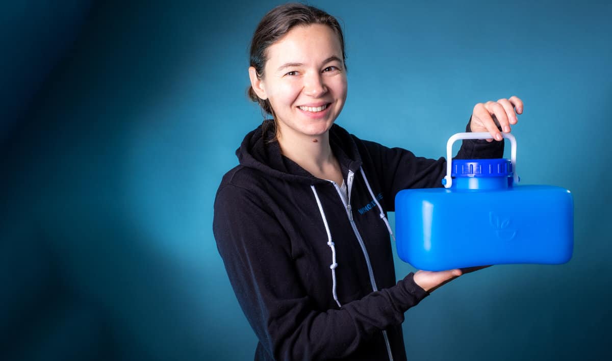 Urinbehälter In Blau Für Dezente Entsorgung (Trelino)