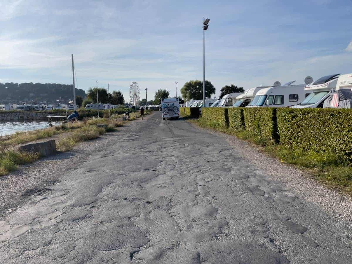 Der Wohnmobil-Stellplatz In Honfleur