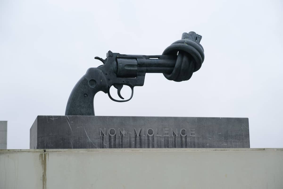 M&Eacute;Morial De Caen