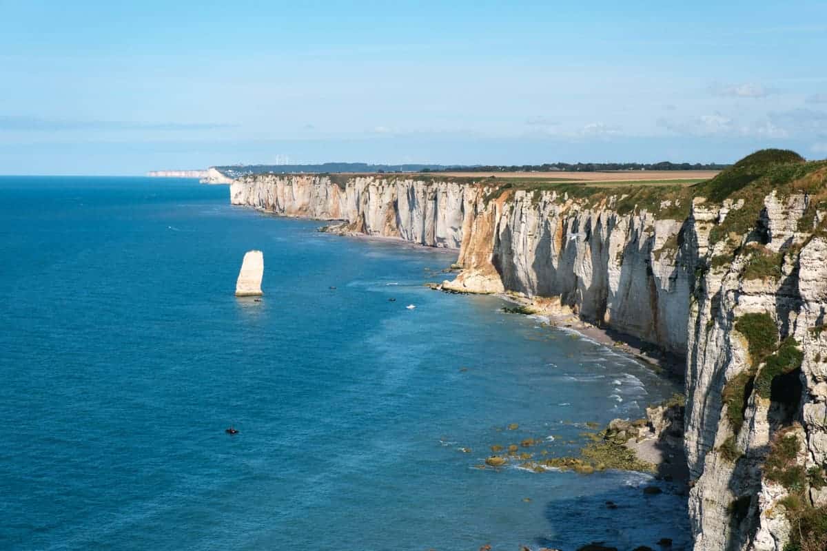 Die Alabasterk&Uuml;Ste Und Ihre Steilk&Uuml;Sten