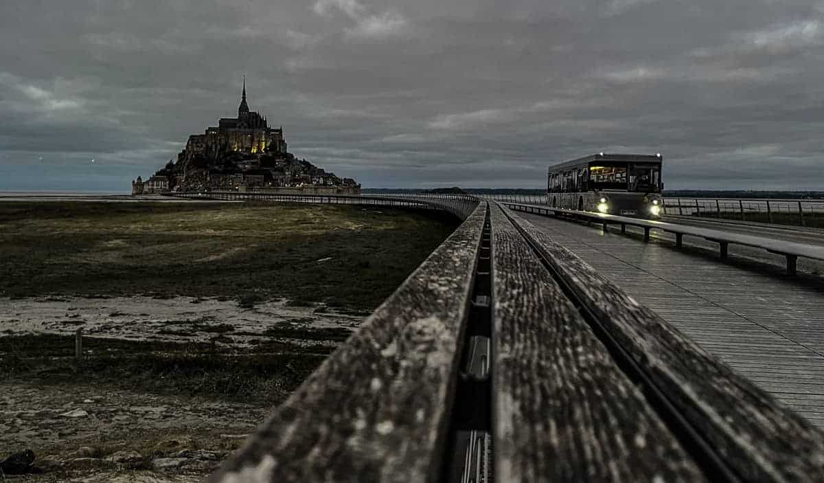 Der Mont-Saint-Michel Mit Dem Wohnmobil 13 Shuttle-Bus &Quot;Le Passeur&Quot;
