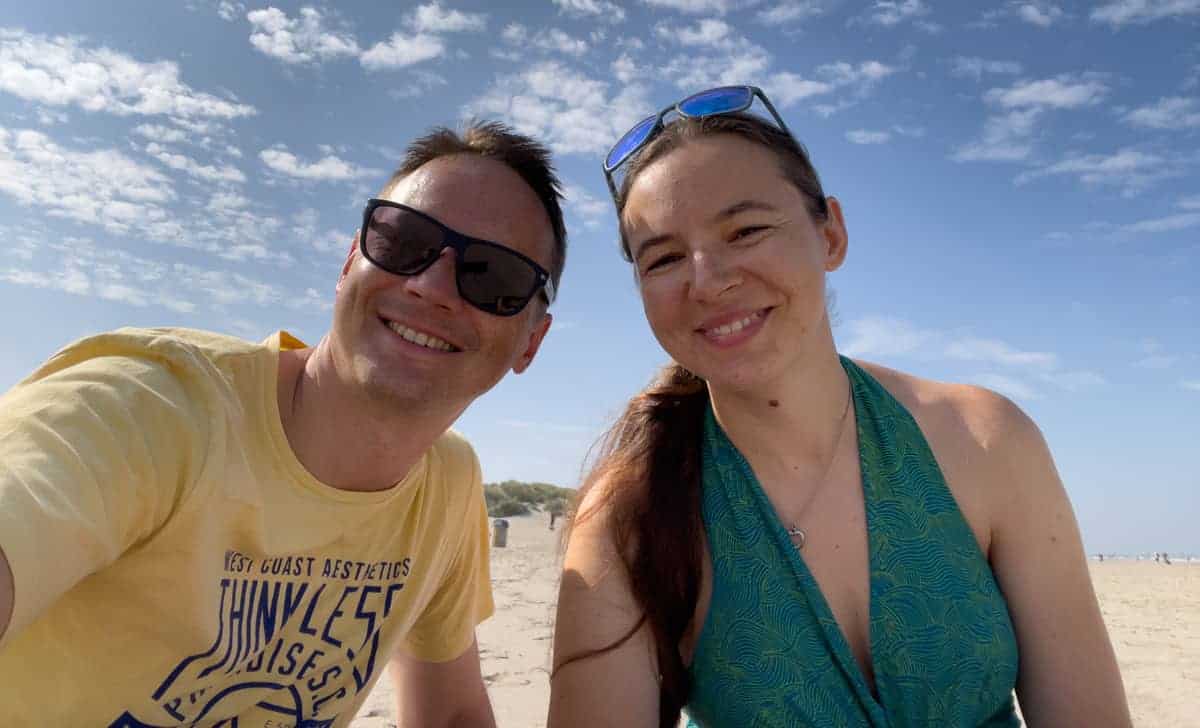 Am Riesigen Sandstrand In Belgien