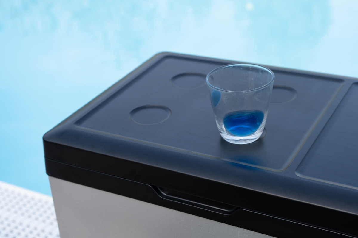 Icecube Kühlbox Von Maentum Im Großen Test 10 Getränkehalter An Der Oberseite Der Icecube Kühlbox