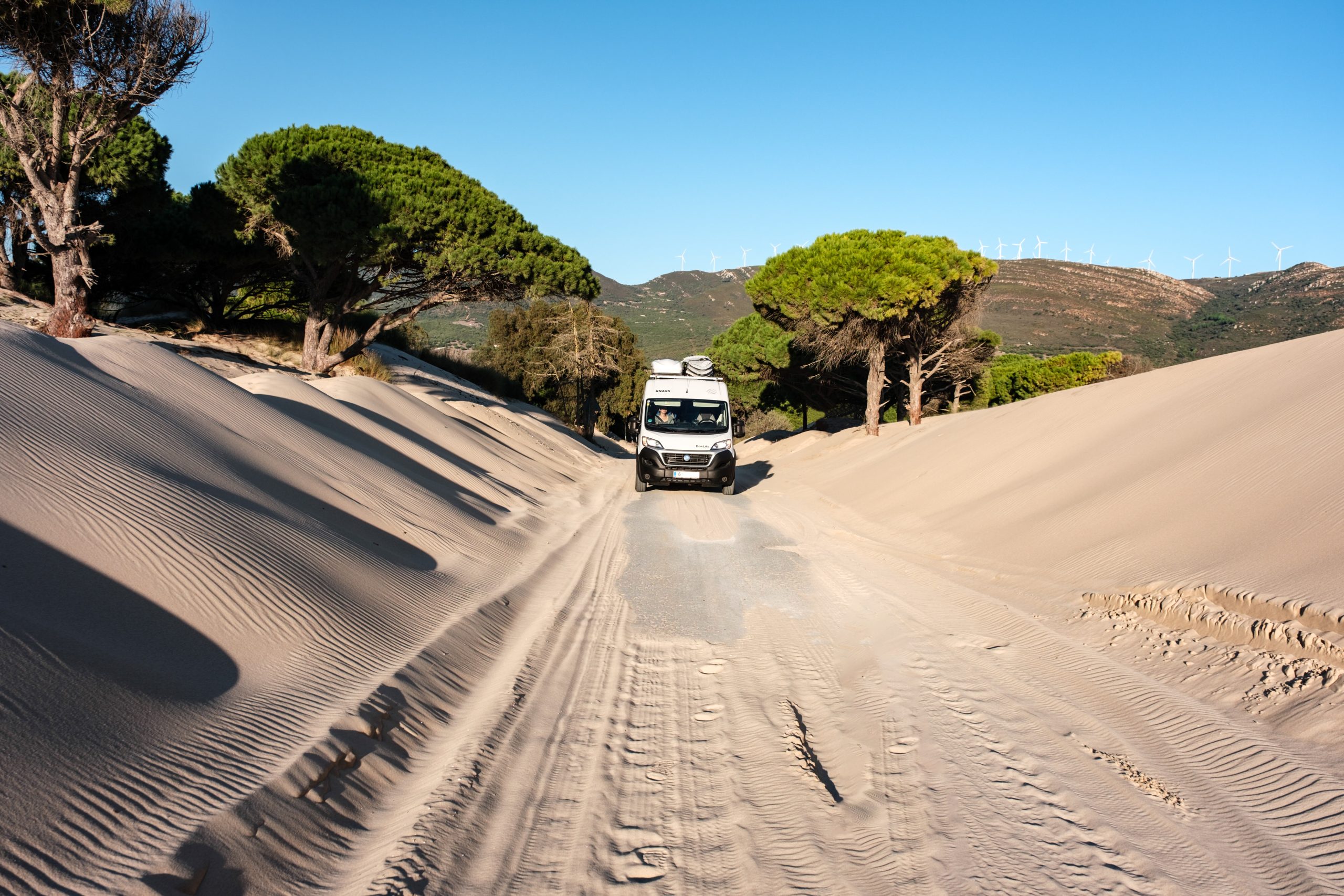 Wohnmobil an der Düne von Valdevaqueros, Andalusien Wohnmobil an der Düne von Valdevaqueros, Andalusien