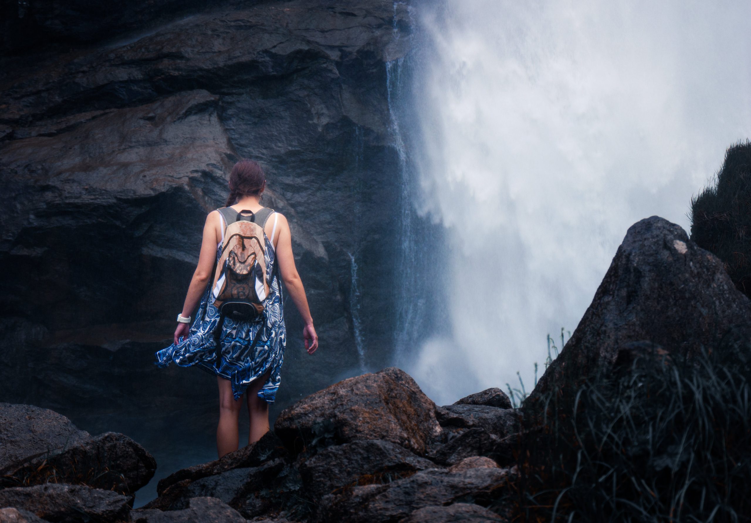 Olya an den Krimmler Wasserfällen Frau an den Krimmler Wasserfällen
